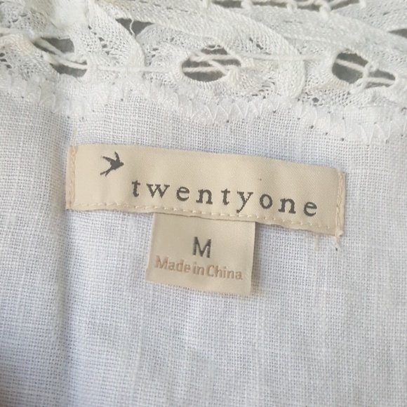 Forever 21 White Woven Sleeveless Tunic Top - Picture 5 of 8